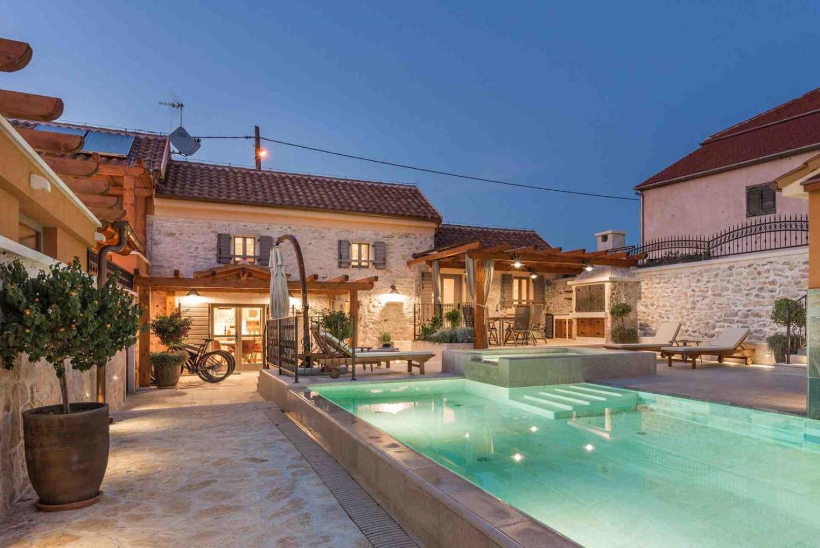 Luxury Villa Finessa Skradin 2 With Heated Pool, Jacuzzi And Sauna Dış mekan fotoğraf