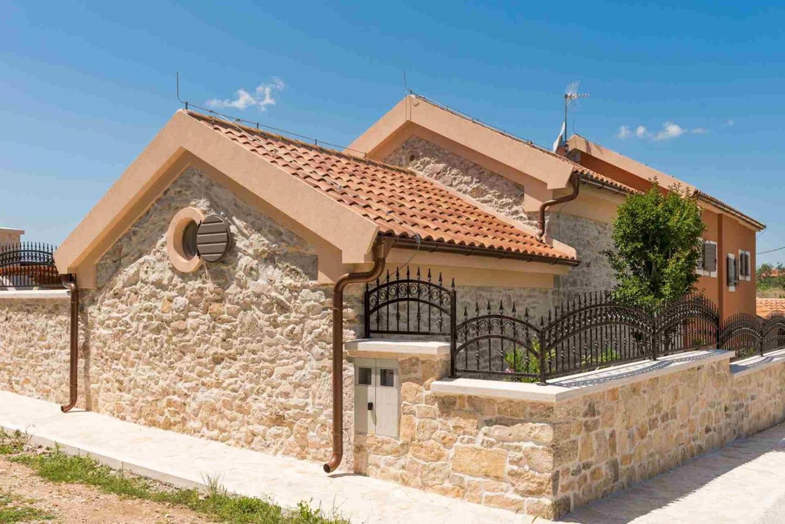 Luxury Villa Finessa Skradin 2 With Heated Pool, Jacuzzi And Sauna Dış mekan fotoğraf