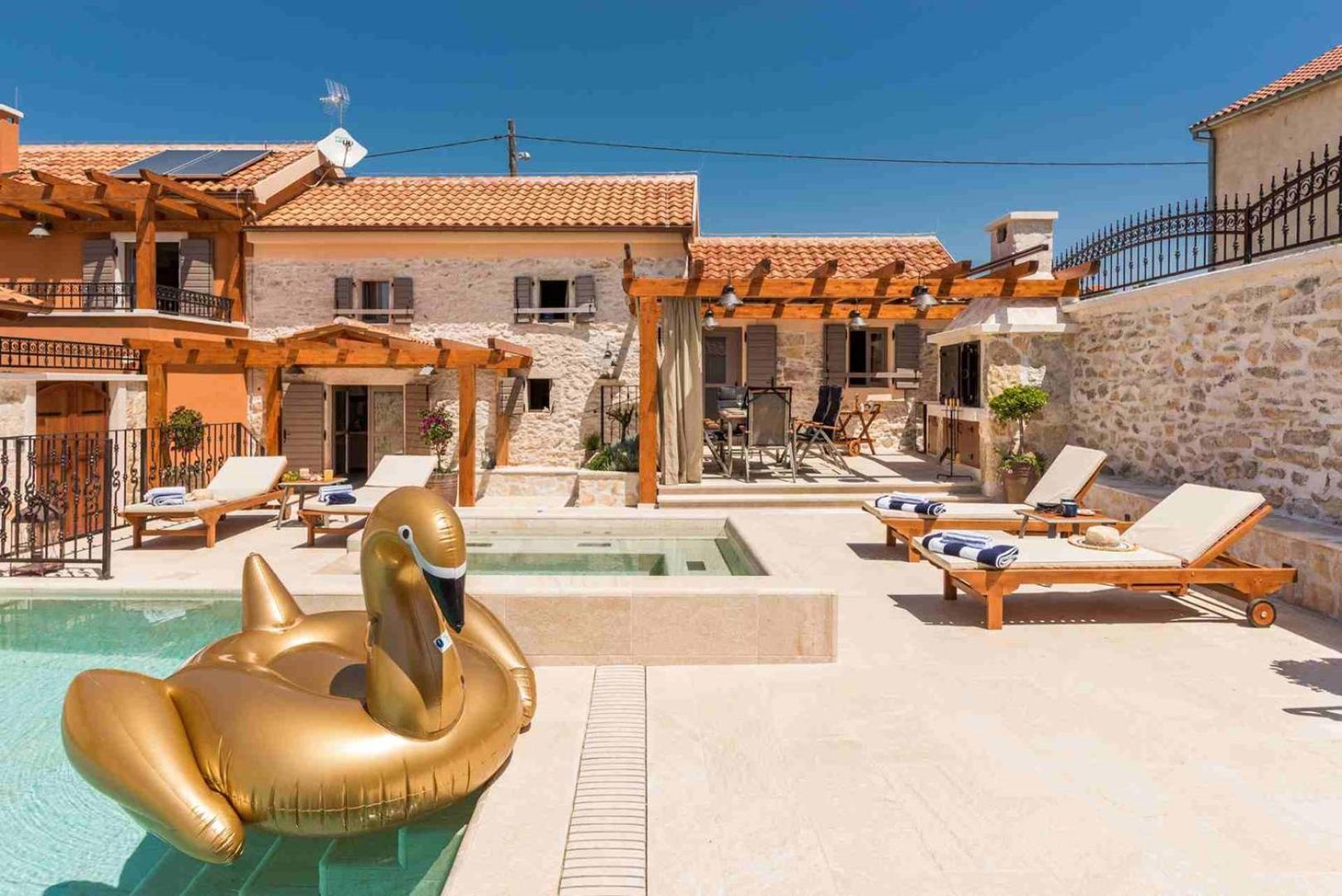 Luxury Villa Finessa Skradin 2 With Heated Pool, Jacuzzi And Sauna Dış mekan fotoğraf