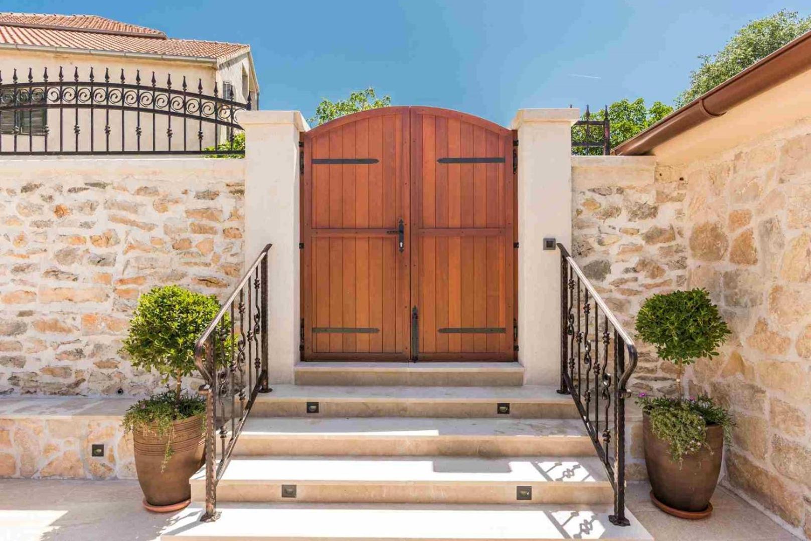 Luxury Villa Finessa Skradin 2 With Heated Pool, Jacuzzi And Sauna Dış mekan fotoğraf
