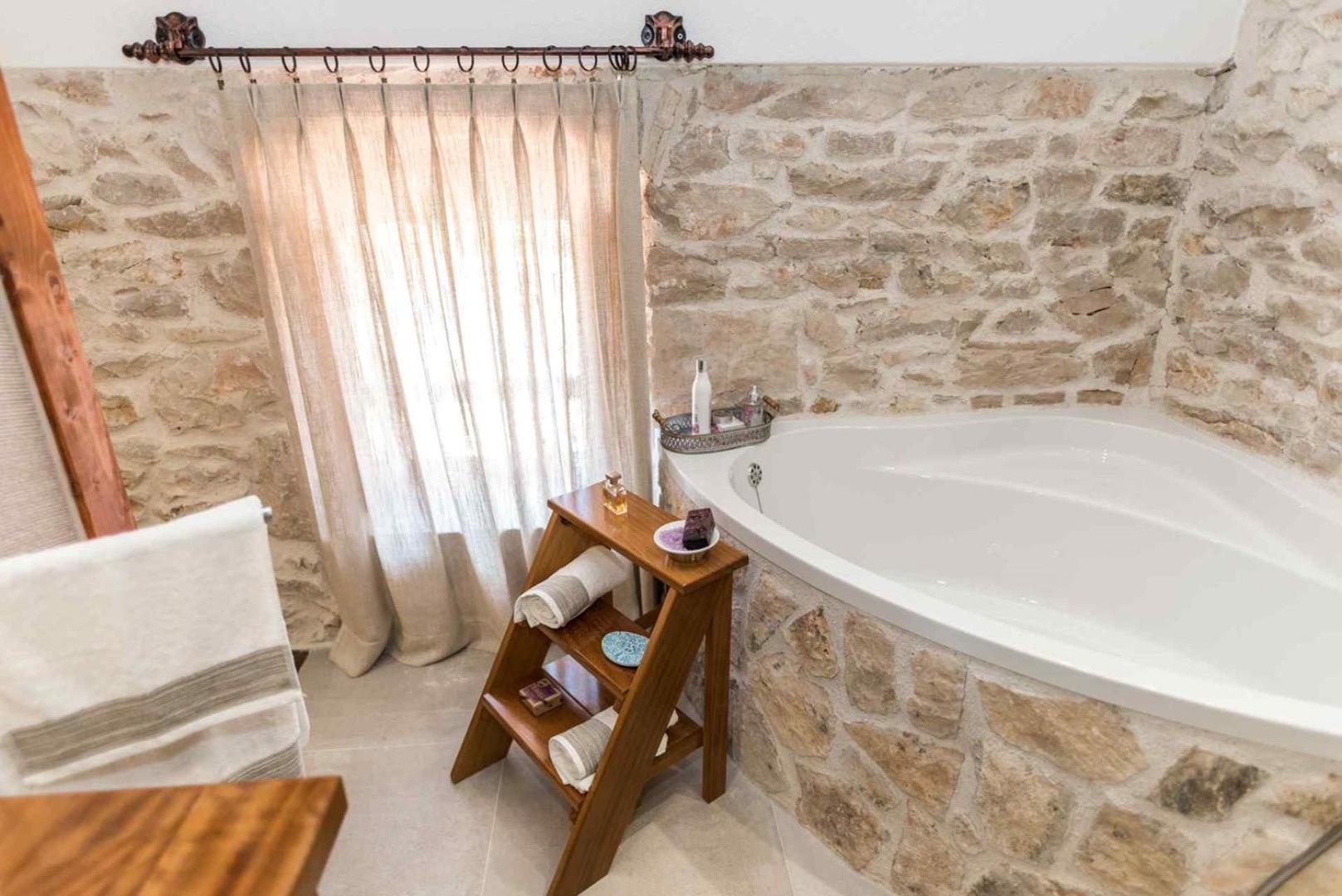 Luxury Villa Finessa Skradin 2 With Heated Pool, Jacuzzi And Sauna Dış mekan fotoğraf
